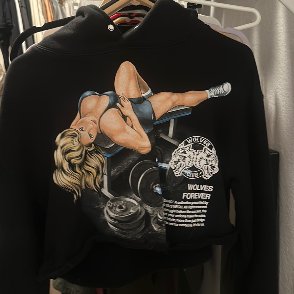 Darcsport sweater